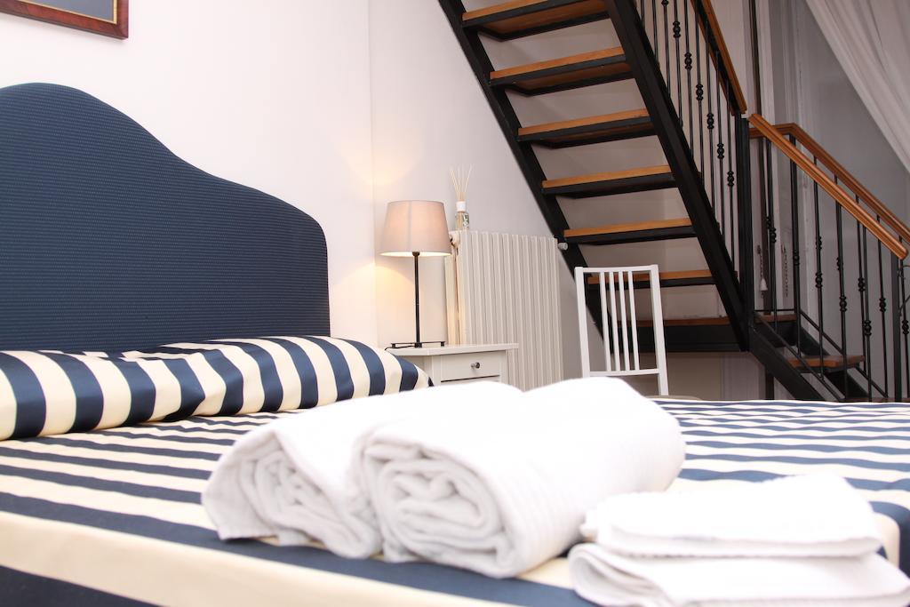 Palazzo Magnocavallo B&B Nápoly Szoba fotó