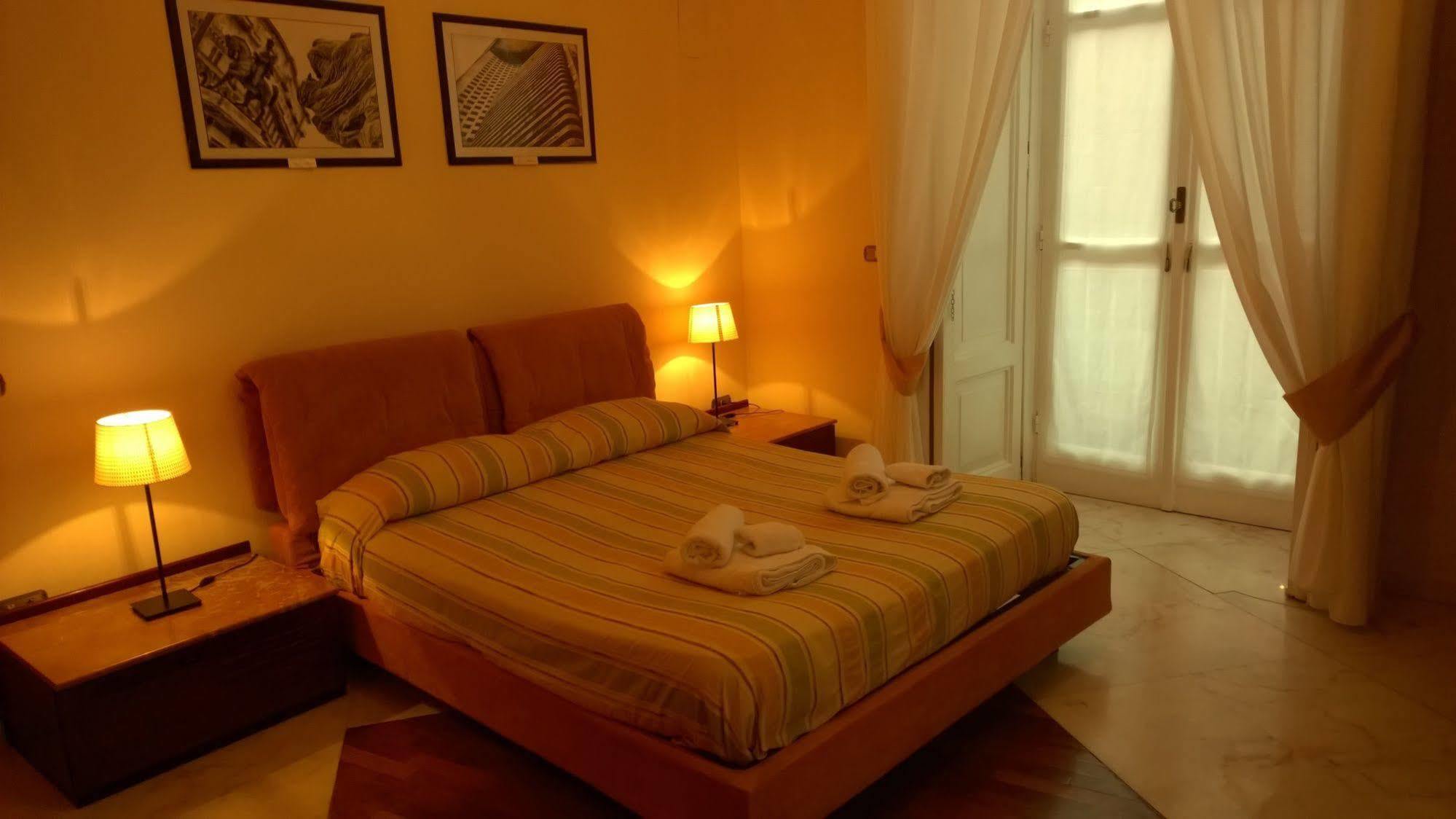 Palazzo Magnocavallo B&B Nápoly Kültér fotó