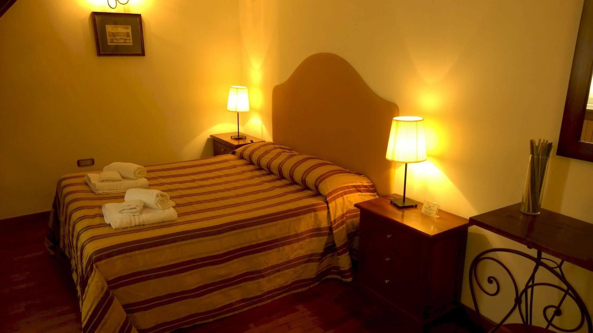 Palazzo Magnocavallo B&B Nápoly Kültér fotó