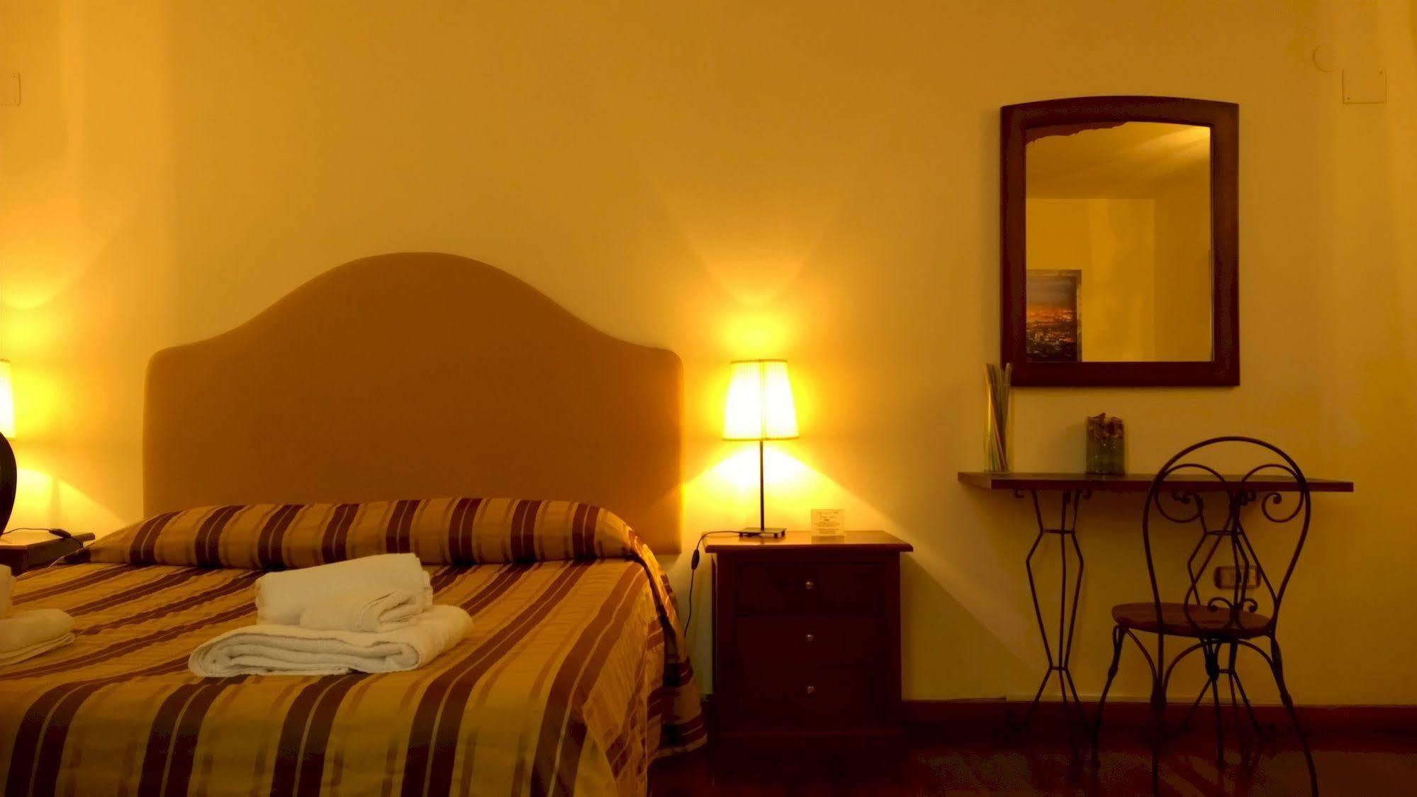 Palazzo Magnocavallo B&B Nápoly Kültér fotó