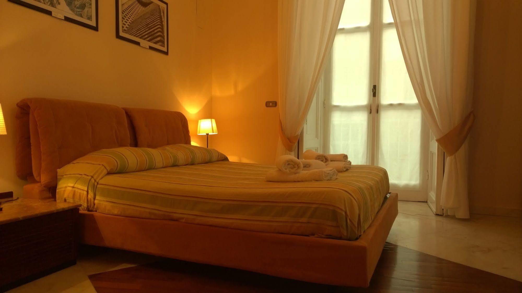 Palazzo Magnocavallo B&B Nápoly Kültér fotó