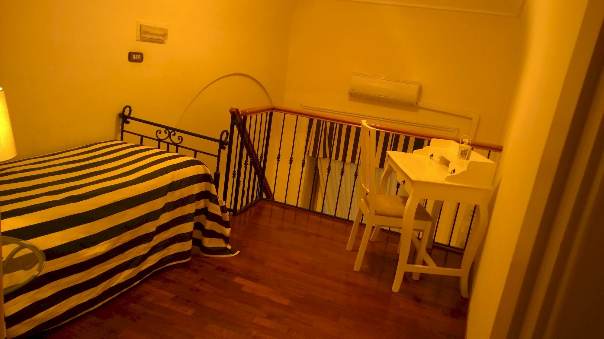 Palazzo Magnocavallo B&B Nápoly Kültér fotó